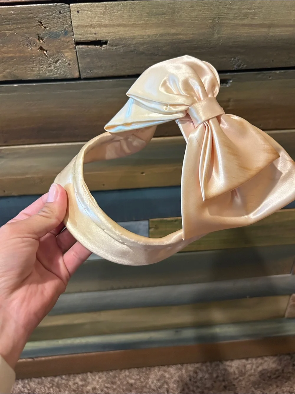 Vintage Satin Bow Fascinator in Peach Cream